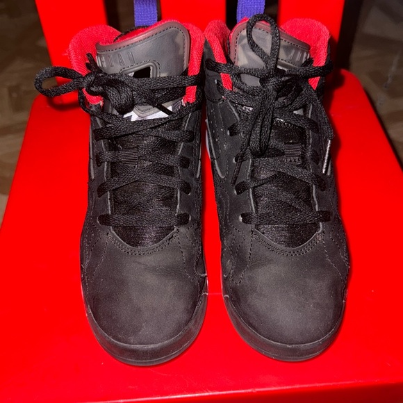 Jordans, red, black and purple size 1Y - Picture 4 of 7